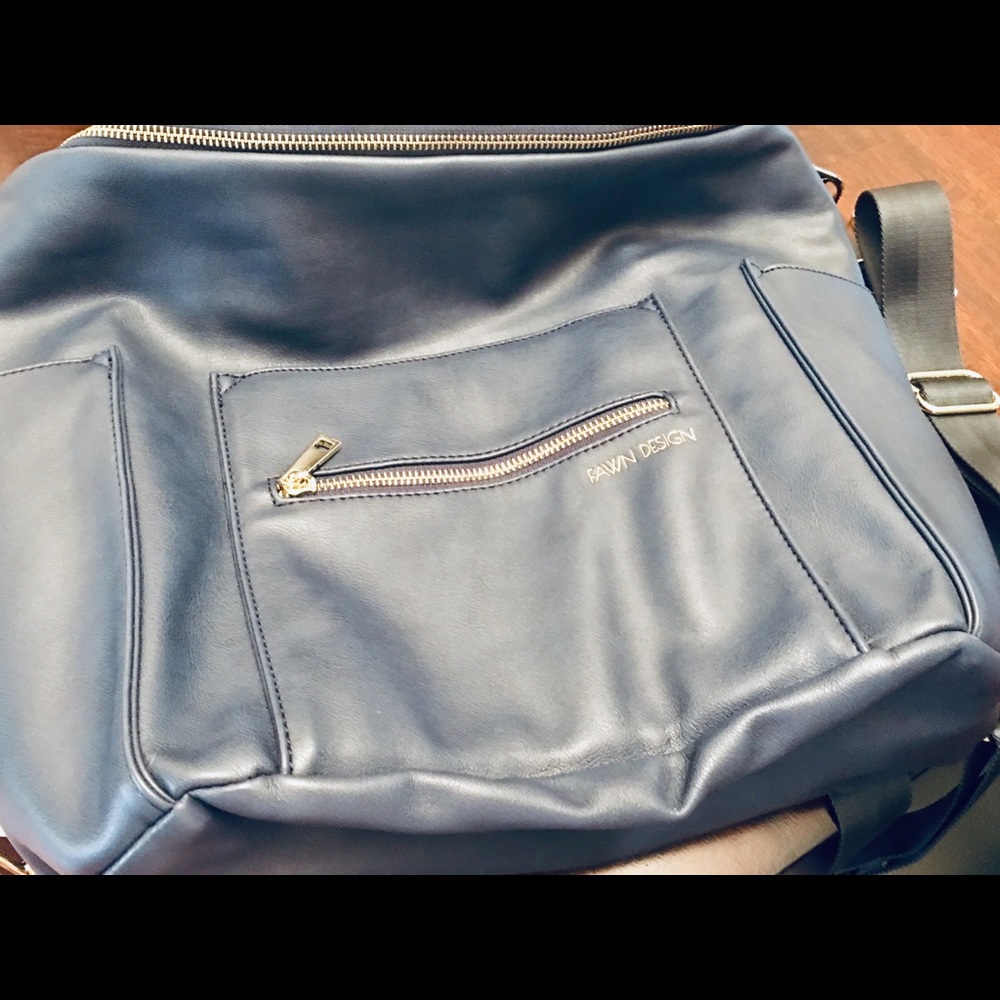 Large Navy Fawn Design excellent condition